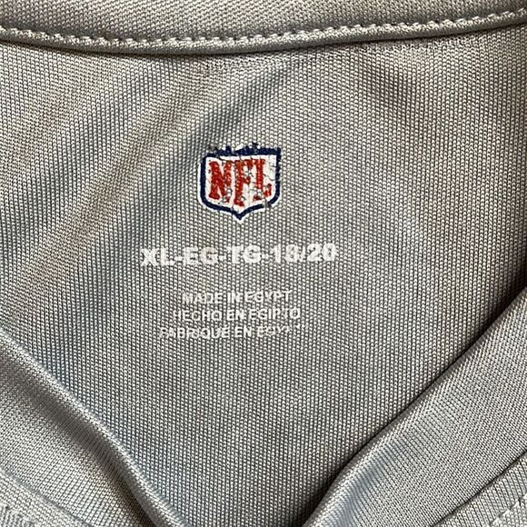 NFL New England Patriots Boys size 18 to 20 XL Gray Short Sleeve Shirt - Picture 3 of 4